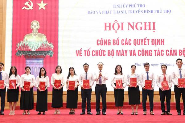 Ông Vi Mạnh Hùng làm Tổng Biên tập Báo và Phát thanh, truyền hình Phú Thọ