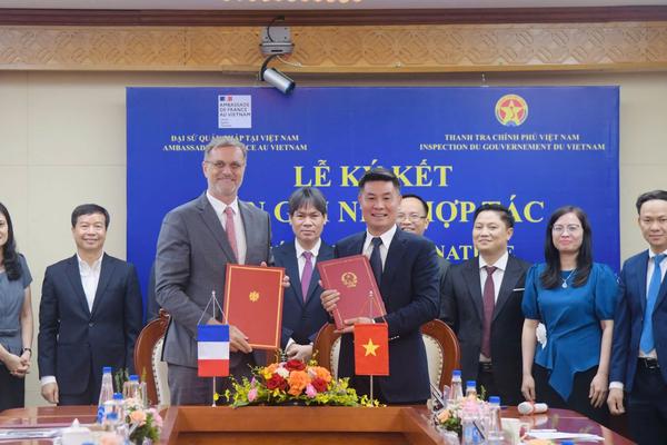 Việt Nam -  Cộng hòa Pháp: Ký bản ghi nhớ hợp tác về phòng, chống tham nhũng