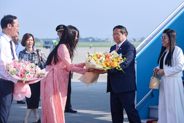 Thủ tướng Phạm Minh Chính kết thúc tốt đẹp chuyến công tác tại Brasil, về tới Hà Nội sáng 9/7