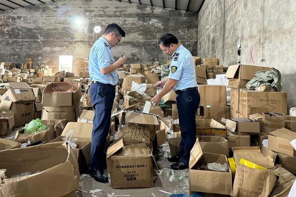 Phát hiện kho hàng nhập lậu vận hành bằng phần mềm nước ngoài