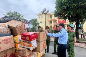 Hà Nội: Tiêu huỷ 25 tấn bánh kẹo ở La Phù