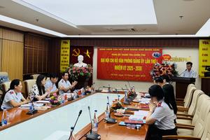 Xây dựng Chi bộ Văn phòng Đảng uỷ là điển hình tiên tiến trong phong trào thi đua