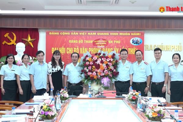 Chi bộ Văn phòng Đảng ủy quyết tâm đạt các chỉ tiêu Đại hội đề ra