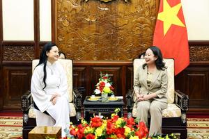 Phó Chủ tịch nước Võ Thị Ánh Xuân tiếp nữ phi hành gia Amanda Nguyễn - biểu tượng truyền cảm hứng cho giới trẻ và phụ nữ Việt Nam