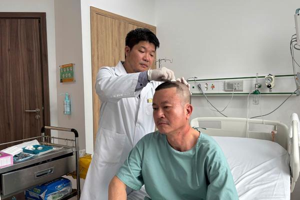Vinmec Phú Quốc phẫu thuật u não khẩn cấp thành công cho du khách ngay trên đảo