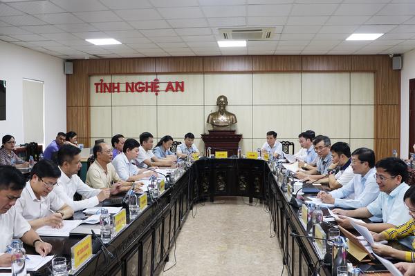 Nghệ An: Chủ tịch UBND tỉnh Lê Hồng Vinh tiếp công dân định kỳ tháng 7/2025