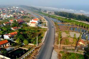 Đẩy nhanh tiến độ đầu tư xây dựng, sớm đưa hệ thống đường bộ ven biển vào khai thác