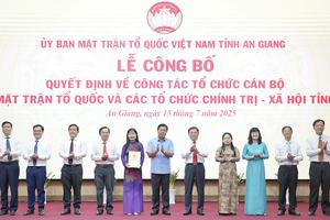 Công bố các quyết định về tổ chức cán bộ Mặt trận Tổ quốc tỉnh An Giang
