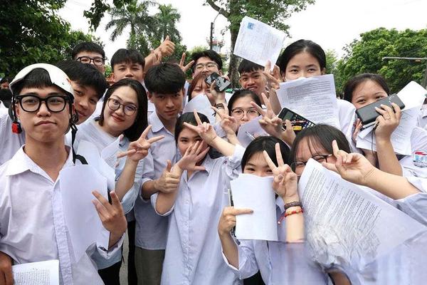 Ninh Bình có 3/12 môn thi tốt nghiệp THPT 2025 có điểm trung bình xếp thứ nhất toàn quốc