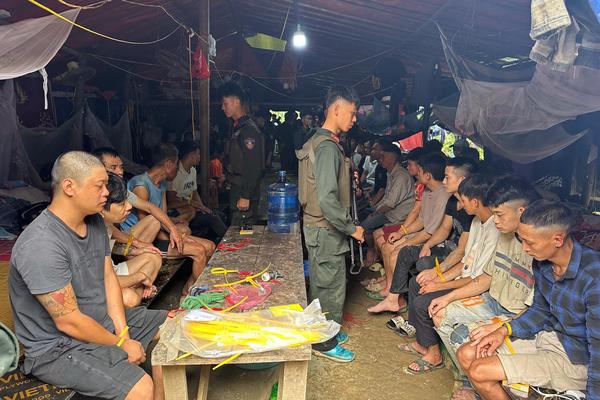 Sơn La: Bắt giữ nhóm gần 60 đối tượng thực hiện hành vi khai thác vàng trái phép
