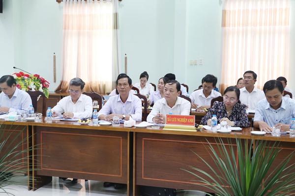 Vĩnh Long: Phó Bí thư Tỉnh ủy kiểm tra thẩm định văn kiện Đại hội đối với 6 xã