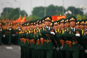 Phân cấp thẩm quyền giải quyết khiếu nại trong quân đội