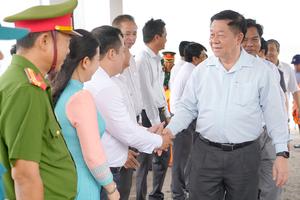 Trưởng ban Tuyên giáo và Dân vận Trung ương làm việc tại đặc khu Kiên Hải