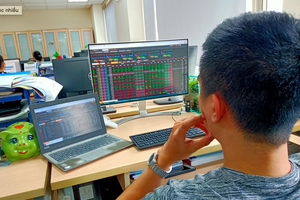 Bộ Tài chính: Đề xuất thu thuế 20% lãi bán chứng khoán gây chú ý