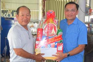 Lãnh đạo tỉnh Cà Mau thăm hỏi, tặng quà thương, bệnh binh