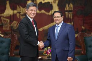 Thủ tướng Phạm Minh Chính tiếp Phó Tổng Thư ký Đảng Hành động Nhân dân Singapore