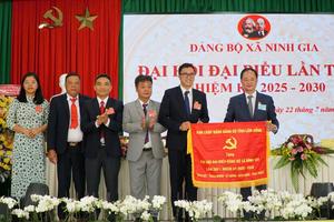 Lâm Đồng: Đảng bộ xã Ninh Gia tiến vào kỷ nguyên mới với tinh thần "Hàng thẳng, lối thông, đồng lòng cùng tiến"