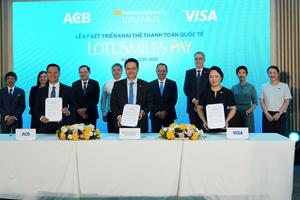 Vietnam Airlines hợp tác cùng ACB và Visa ra mắt  thẻ hội viên tích hợp thanh toán Lotusmiles Pay