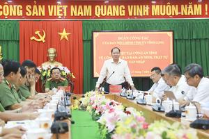 Ban Nội chính Tỉnh ủy Vĩnh Long làm việc với Công an tỉnh và Công an phường Phước Hậu