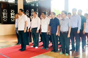 Ban Nội chính Trung ương viếng Khu lưu niệm đồng chí Phạm Hùng và Thủ tướng Chính phủ Võ Văn Kiệt