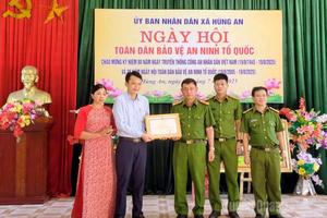 Tuyên Quang: Xã Hùng An đón nhận Bằng khen của Bộ trưởng Bộ Công an