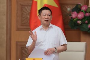 Phó Thủ tướng: Không để thiếu hàng, xử nghiêm hành vi tăng giá bất hợp lý