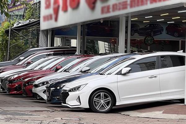Thấy gì qua việc khách hàng lựa chọn thời điểm mua xe ô tô điện?