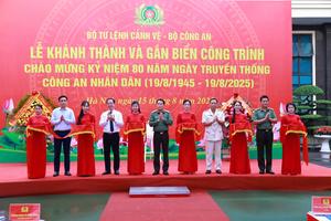 Khánh thành công trình chào mừng ngày truyền thống Công an Nhân dân