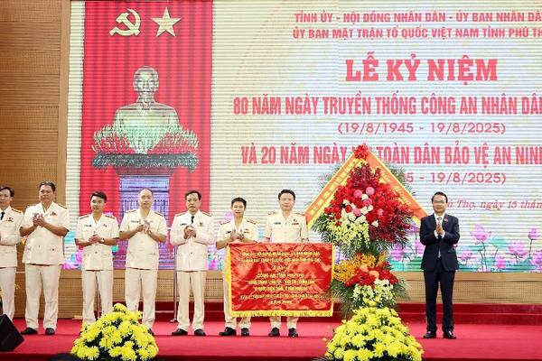 Tỉnh Phú Thọ long trọng tổ chức kỷ niệm 80 năm ngày truyền thống Công an Nhân dân