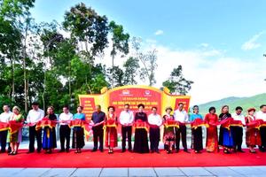 Chủ tịch Quốc hội Trần Thanh Mẫn tham gia các hoạt động về nguồn tại Tuyên Quang