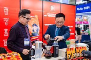 "Thủ phủ" Đắk Lắk làm gì để nâng tầm hạt cà phê Việt?