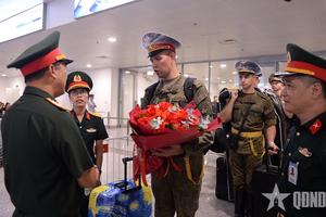 Các khối quân nhân quốc tế chung bước trong Lễ kỷ niệm 80 năm Quốc khánh Việt Nam