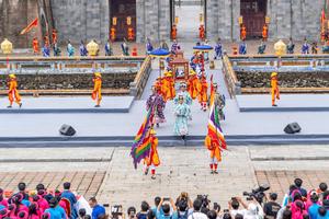 TP Huế: Vinh danh 384 “Học sinh danh dự toàn trường”, kết nối hiếu học với di sản