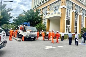 Điều hơn 200 công nhân, kỹ sư lên đường hỗ trợ Hà Tĩnh khắc phục lưới điện sau bão số 5