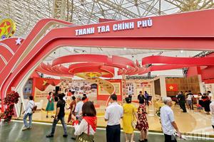 Nhân dân dành nhiều tình cảm cho gian trưng bày ngành Thanh tra