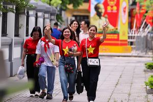 Bảo đảm tặng quà cho người dân kịp thời, đúng đối tượng, không trùng lặp