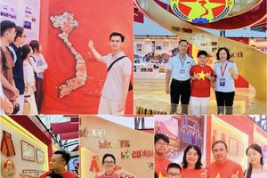 Khách tham quan bày tỏ ấn tượng với không gian trưng bày ngành Thanh tra