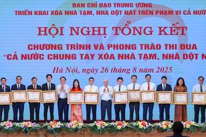 SHB vinh dự nhận Bằng khen của Thủ tướng vì những đóng góp tích cực trong chương trình xóa nhà tạm, dột nát