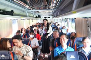 Hơn 400 người dân Hải Phòng được đưa đón miễn phí tới Triển lãm