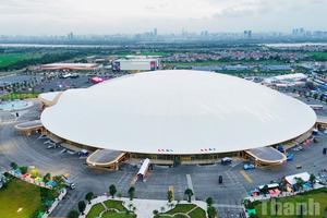 Triển lãm thành tựu Đất nước vẫn “hút khách” dù ngày thường