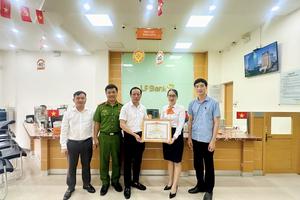 LPBank chủ động, liên tiếp chặn đứng các chiêu lừa đảo trên không gian mạng, giúp bảo vệ tài sản khách hàng