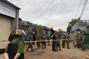 Hàng trăm công an đang truy bắt nghi phạm sát hại 4 người trong một gia đình