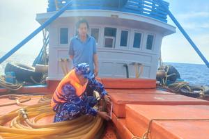 Bộ Tư lệnh Vùng Cảnh sát biển 4: Bắt giữ tàu vận chuyển hơn 110.000 lít dầu DO trái phép