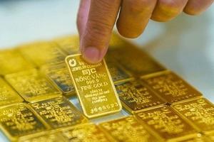 Chính phủ siết quản lý thị trường, giá vàng trong nước dần ổn định