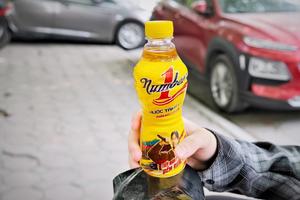 Đa nhiệm, “ôm” việc là “chuyện nhỏ”: Người trẻ tiết lộ cách tiếp năng lượng, tỉnh táo tức thì khi làm ngày cày đêm