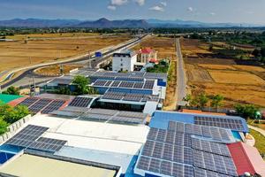 Đề xuất xử phạt khi lắp điện mặt trời không đăng ký: “Giấy phép con” hay giải pháp quản lý hiệu quả?