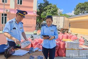 Tuyên Quang: Phát hiện tạm giữ hơn 3 tấn xúc xích và thực phẩm chưa rõ nguồn gốc, xuất xứ