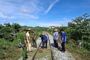 Xã Tuy Phước, tỉnh Gia Lai: Xóa bỏ lối đi tự mở, đảm bảo an toàn giao thông đường sắt