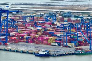 Thủ tướng chỉ đạo các nhiệm vụ, giải pháp trọng tâm thúc đẩy xuất khẩu, phát triển thị trường ngoài nước