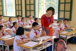 Bài toán thu nhập giáo viên: Cú hích lịch sử từ Nghị quyết 71